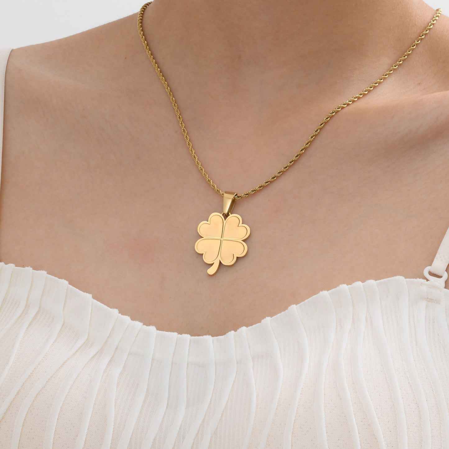 Jewelry Stainless Steel Four-Leaf Pendant Necklace Unisex