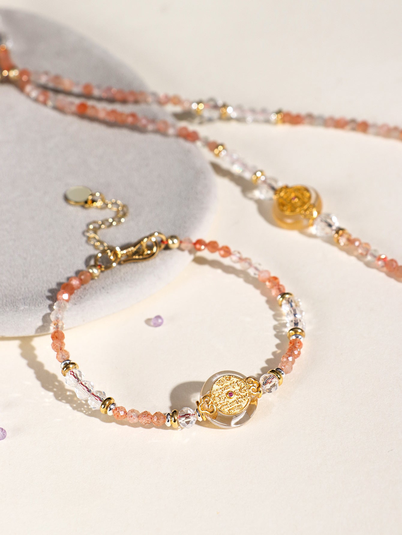 Planderful Fortune's Favor Bracelet – Exquisite Vintage Style Nanhong Beaded Design