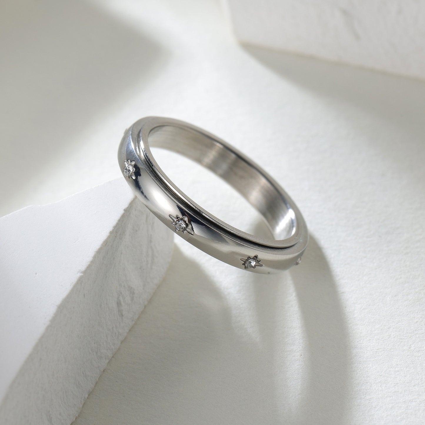 Planderful Rotating Titanium Steel Ring For Hipster Zircon