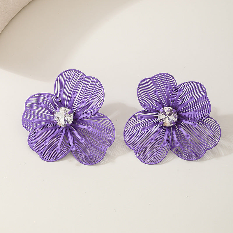 Planderful Vienna Verve Earrings – Fashionable Colored Flake Hollow Design