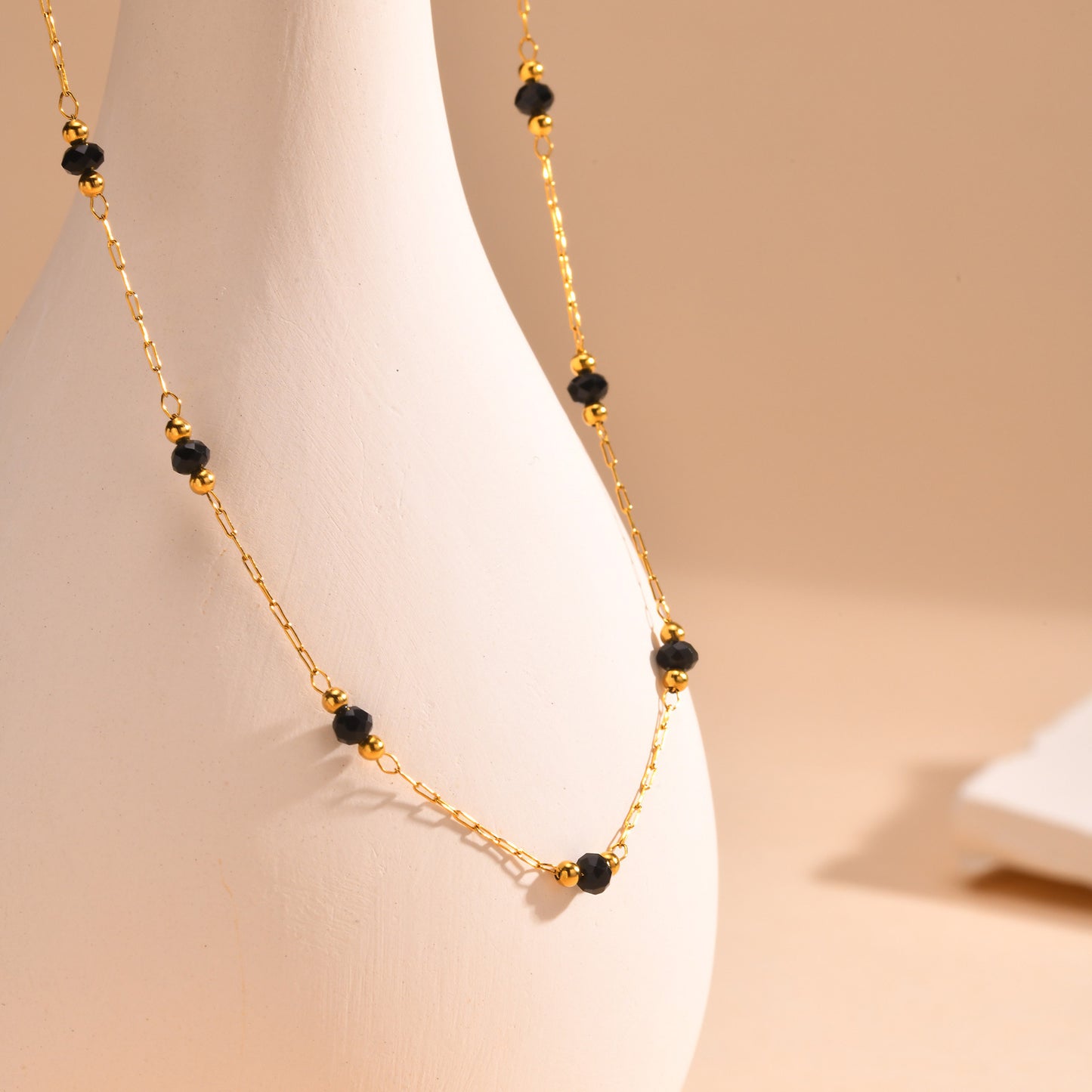 Fashion Personality Ladies Stainless Steel Black Cut Bead Necklace 18K Gold