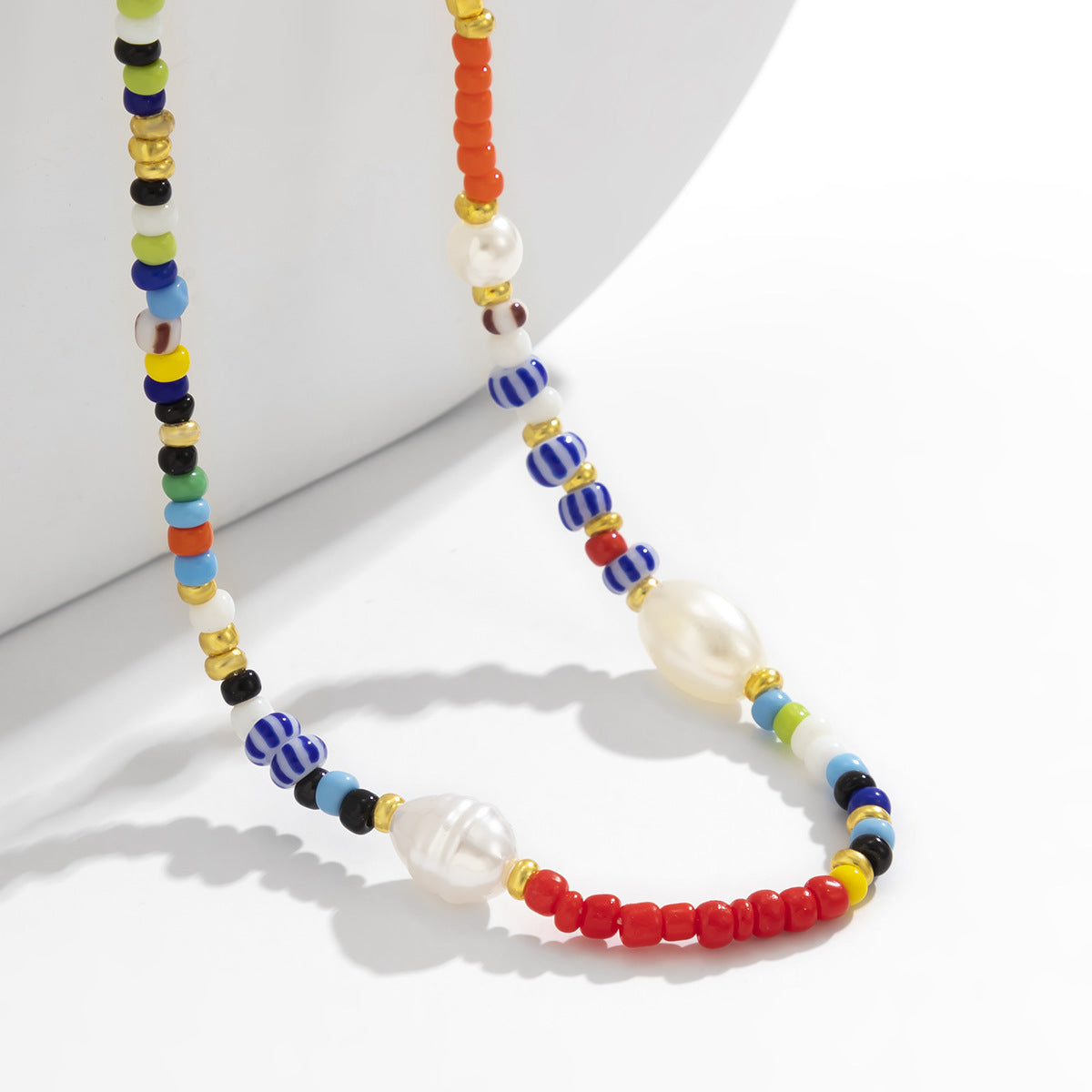 Planderful Vienna Verve Beaded Necklace For Women With Contrasting Color Beads Geometric Imitation Pearl Statement