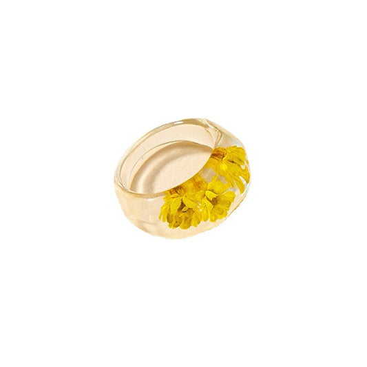 Wholesale Vienna Verve Acrylic Ring with Dried Flower Detail
