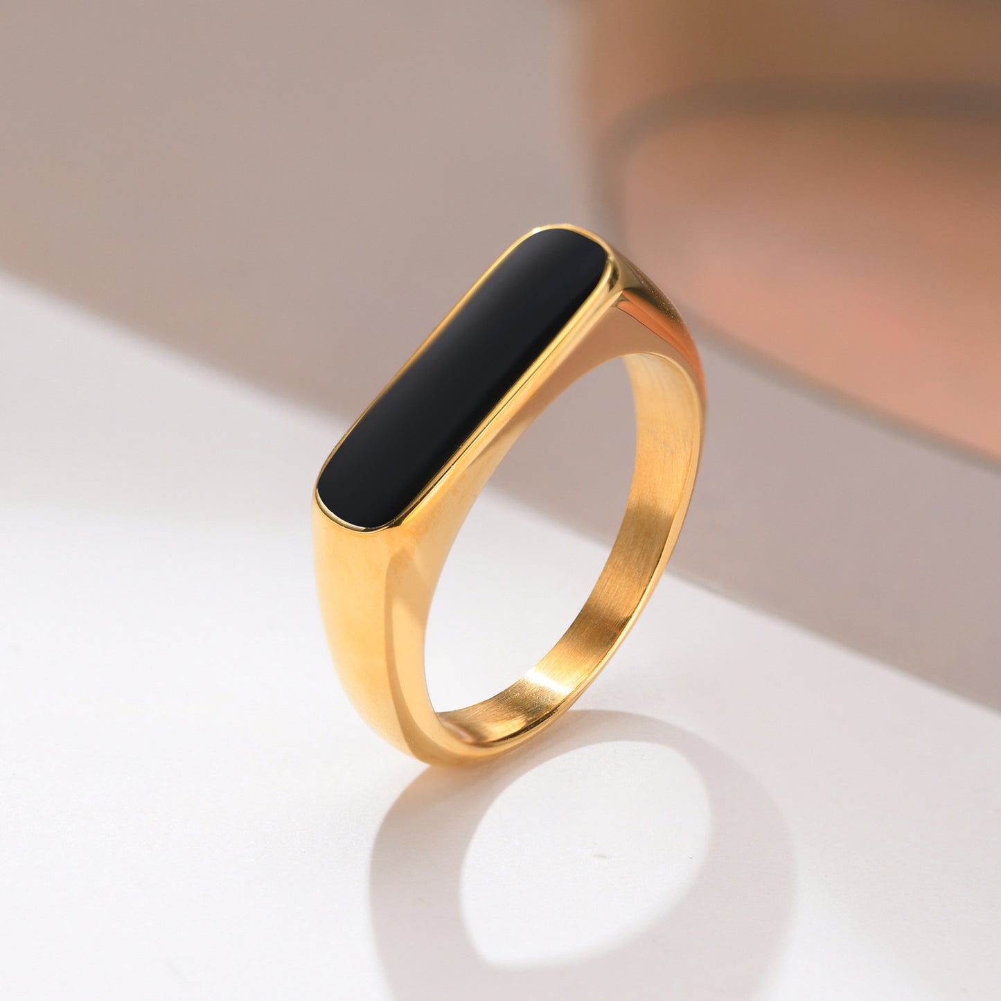 Stainless Steel Epoxy Shell Geometric Ring Gold Ladies Fashion