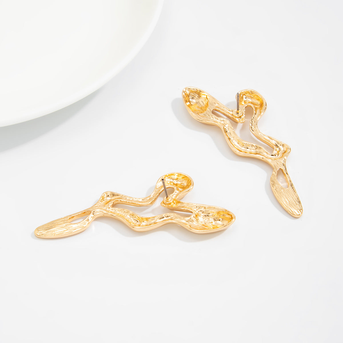 Snake Shaped Exaggerated Long Twist Earrings Planderful Vienna Verve For Women Hollow Geometric Statement
