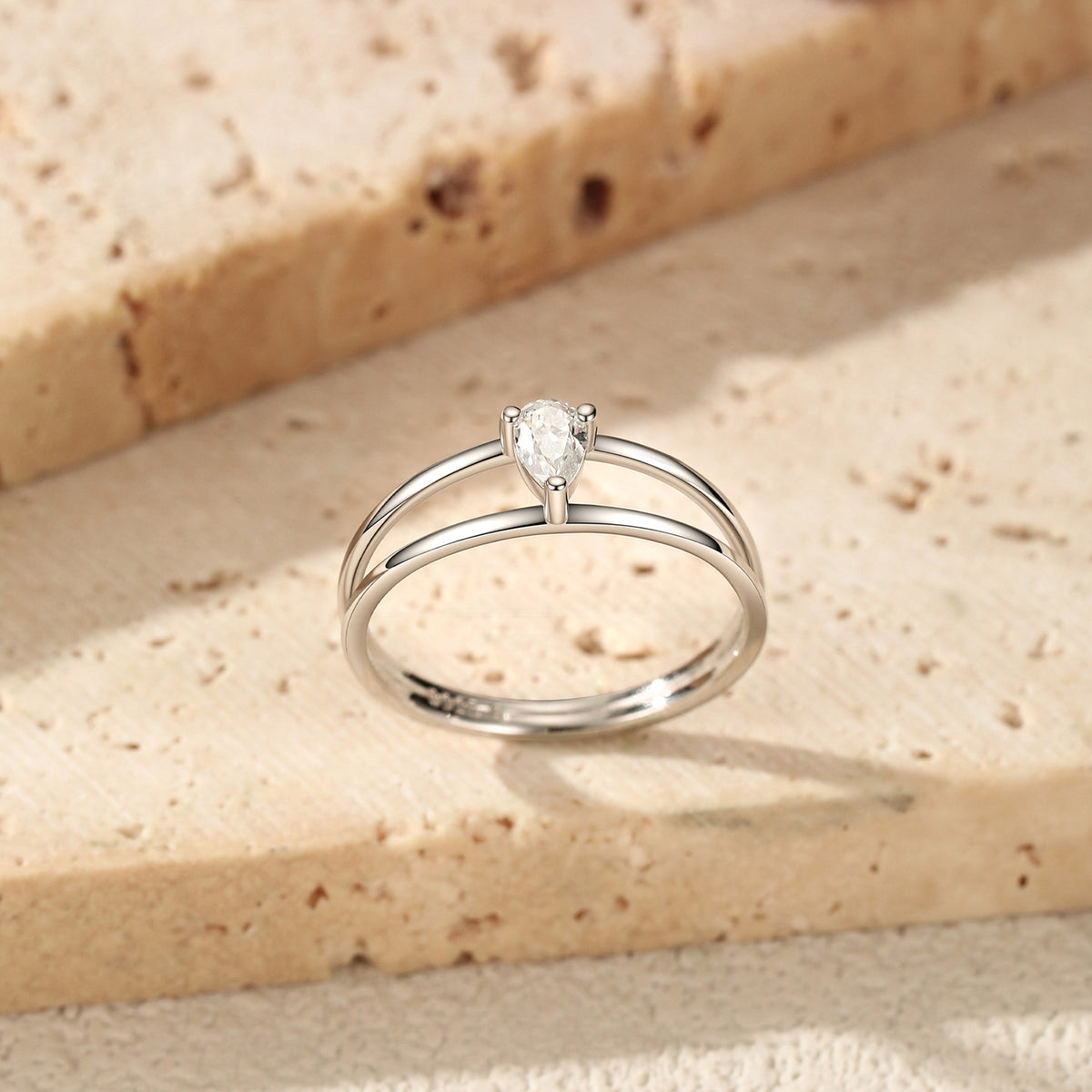S925 Sterling Silver Double-Layer Moissanite Band