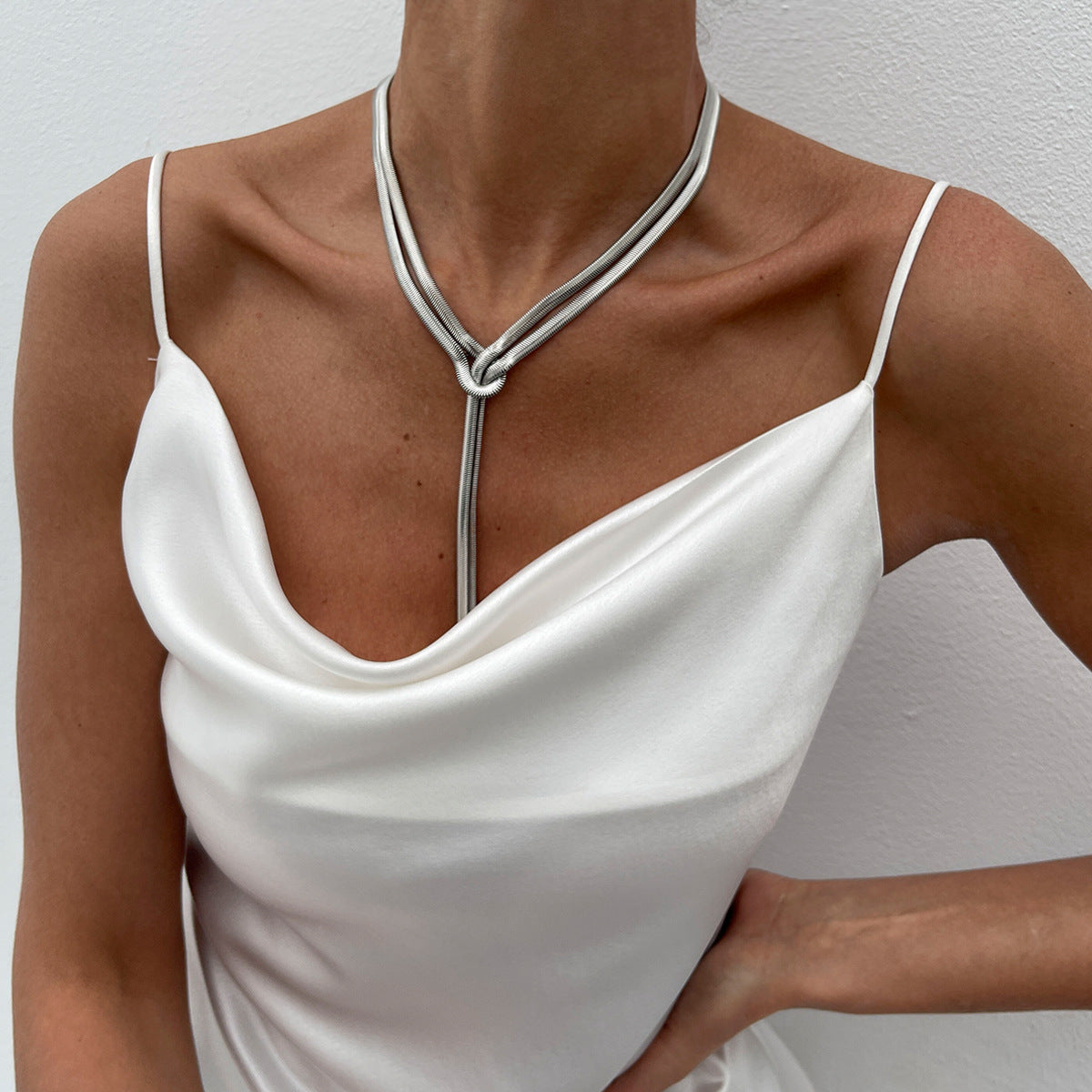 Planderful Vienna Verve Necklace – Elegant Irregular Design