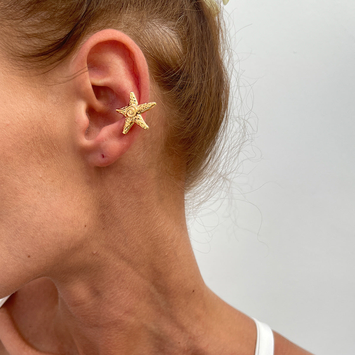 Planderful Vienna Verve Earrings – Versatile No Piercing Flower Design