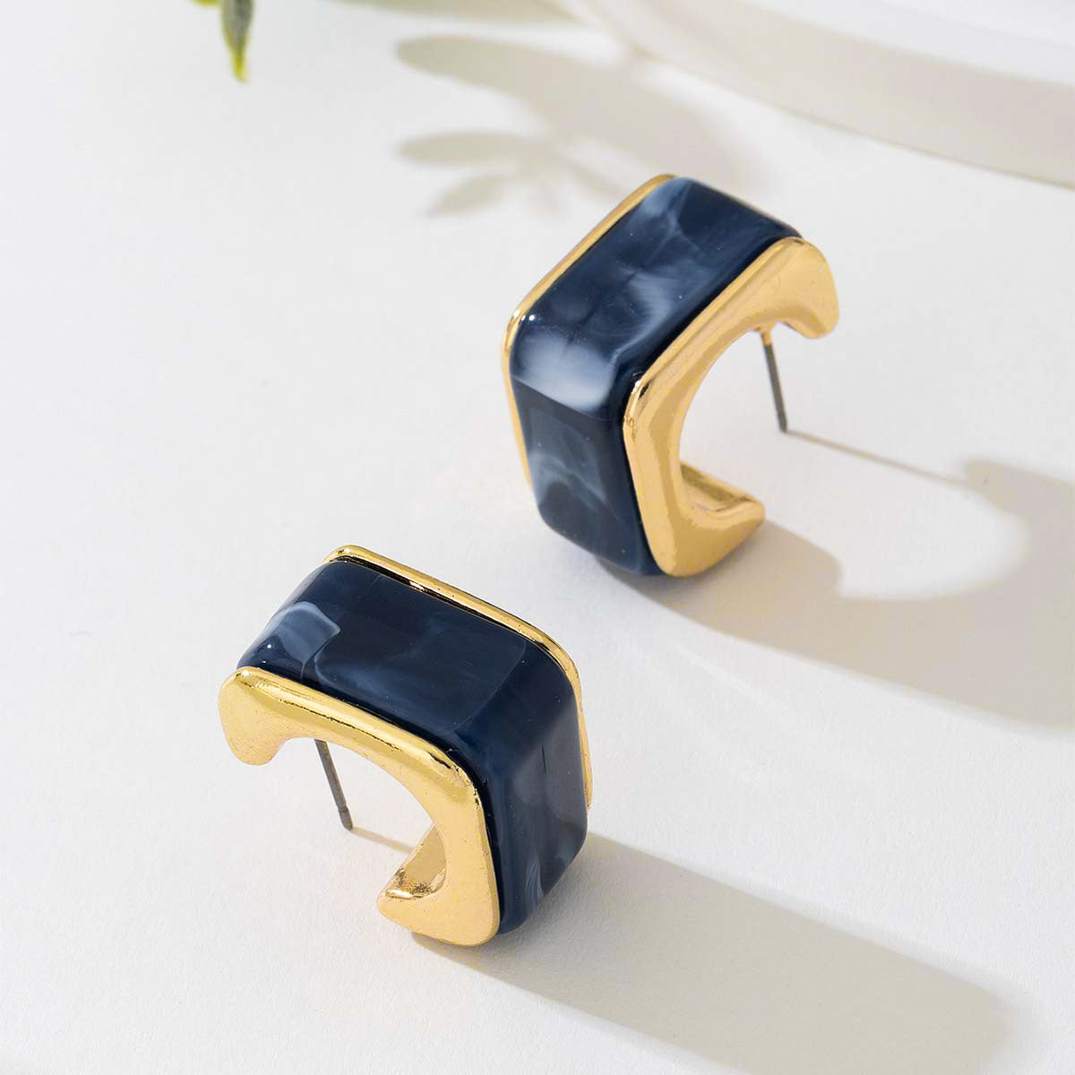 Planderful Vienna Verve Earrings – Stylish Metal C-Shaped Design for Everyday Wear