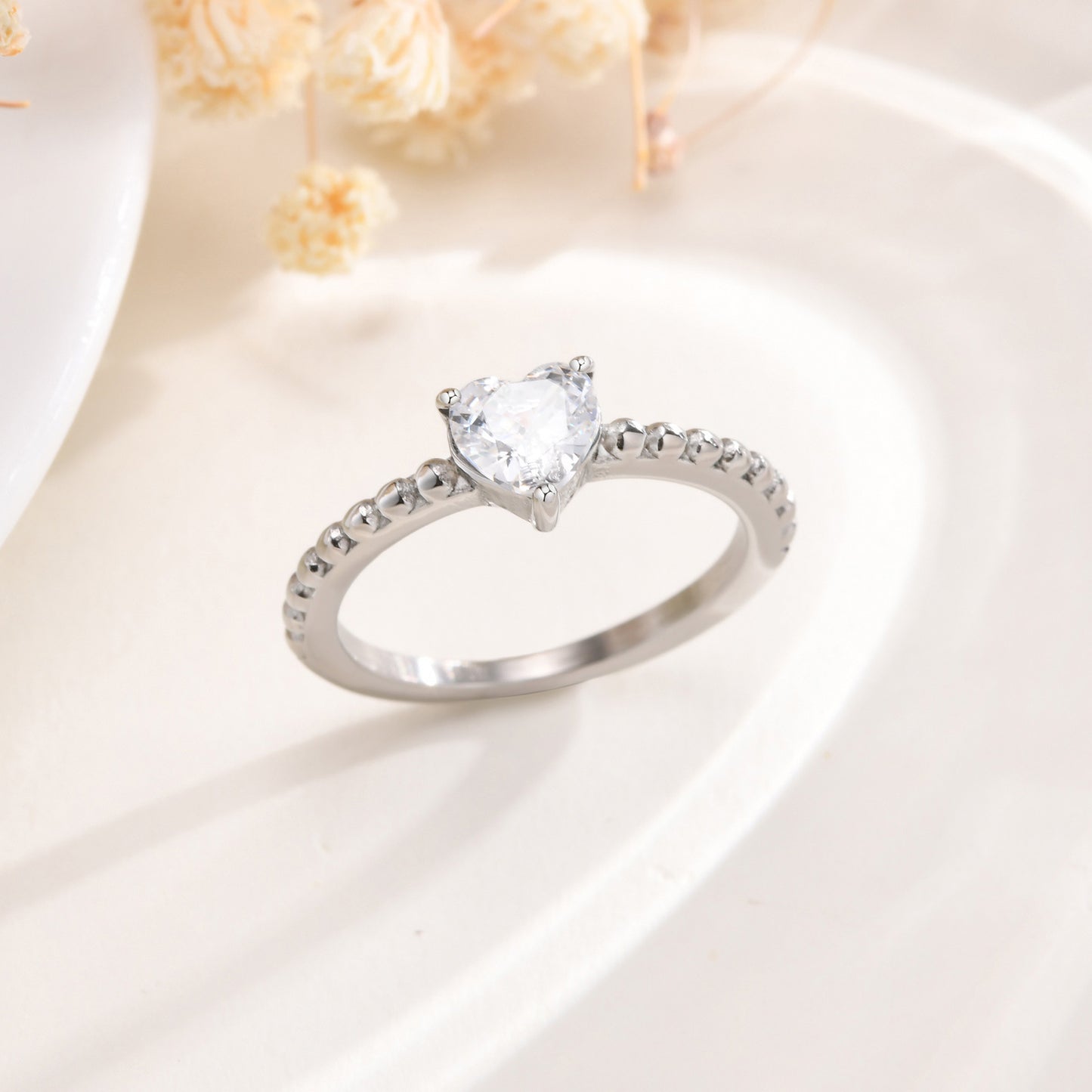 Stainless Steel Heart Zircon Casting Ring in Black Gold