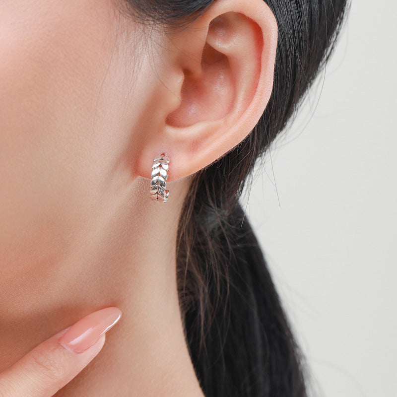 Retro Simple Leaf Stud Earrings - Sterling Silver Women's Jewelry