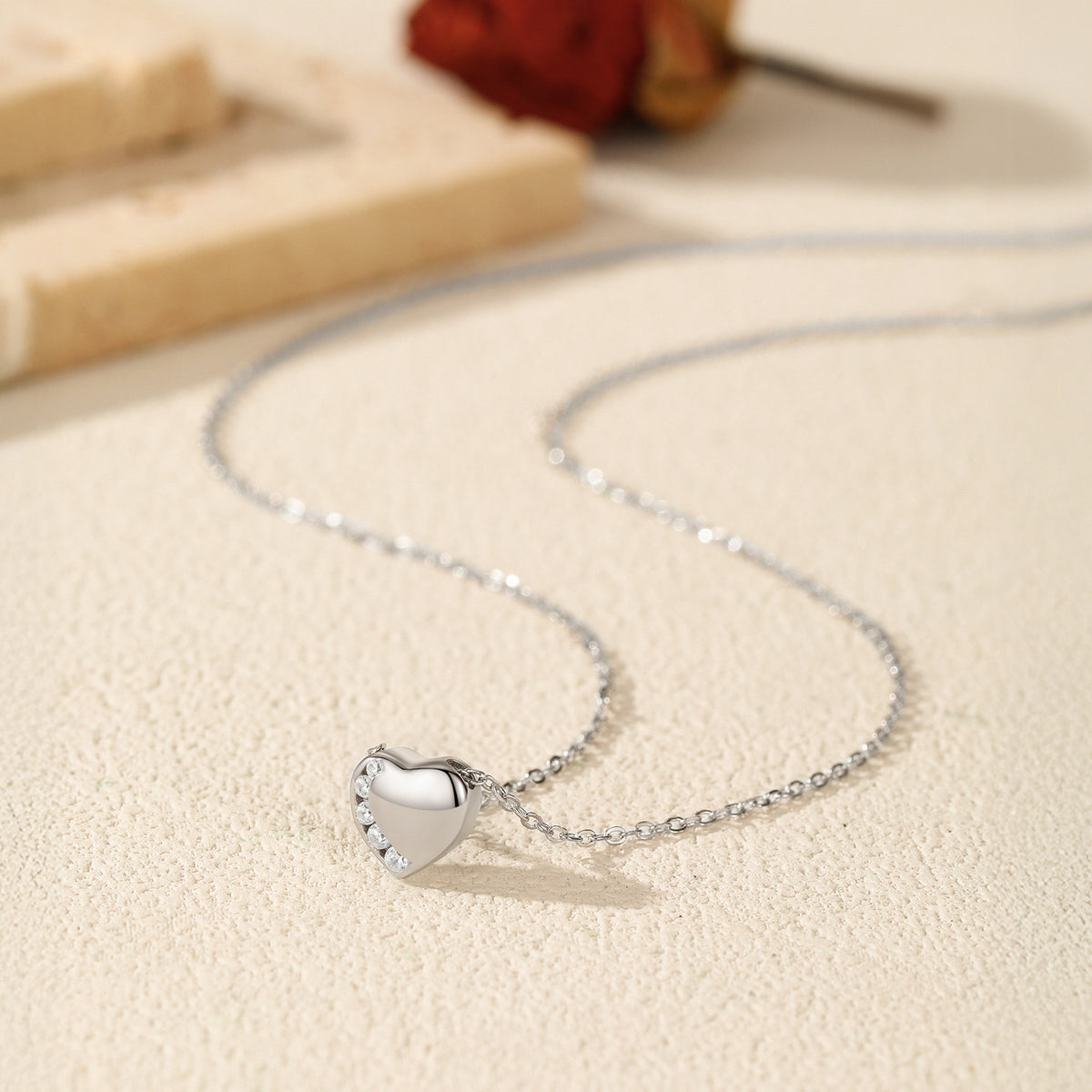 925 Sterling Silver Glossy Heart Zircon Necklace