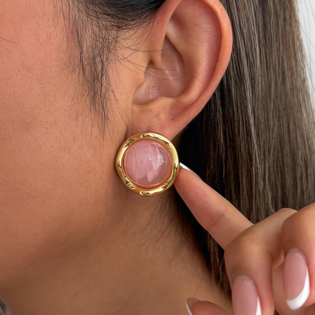 Planderful Elegant Versatile Stainless Steel Stud Earrings With Gold Edge And Wavy Round Look For Everyday Women