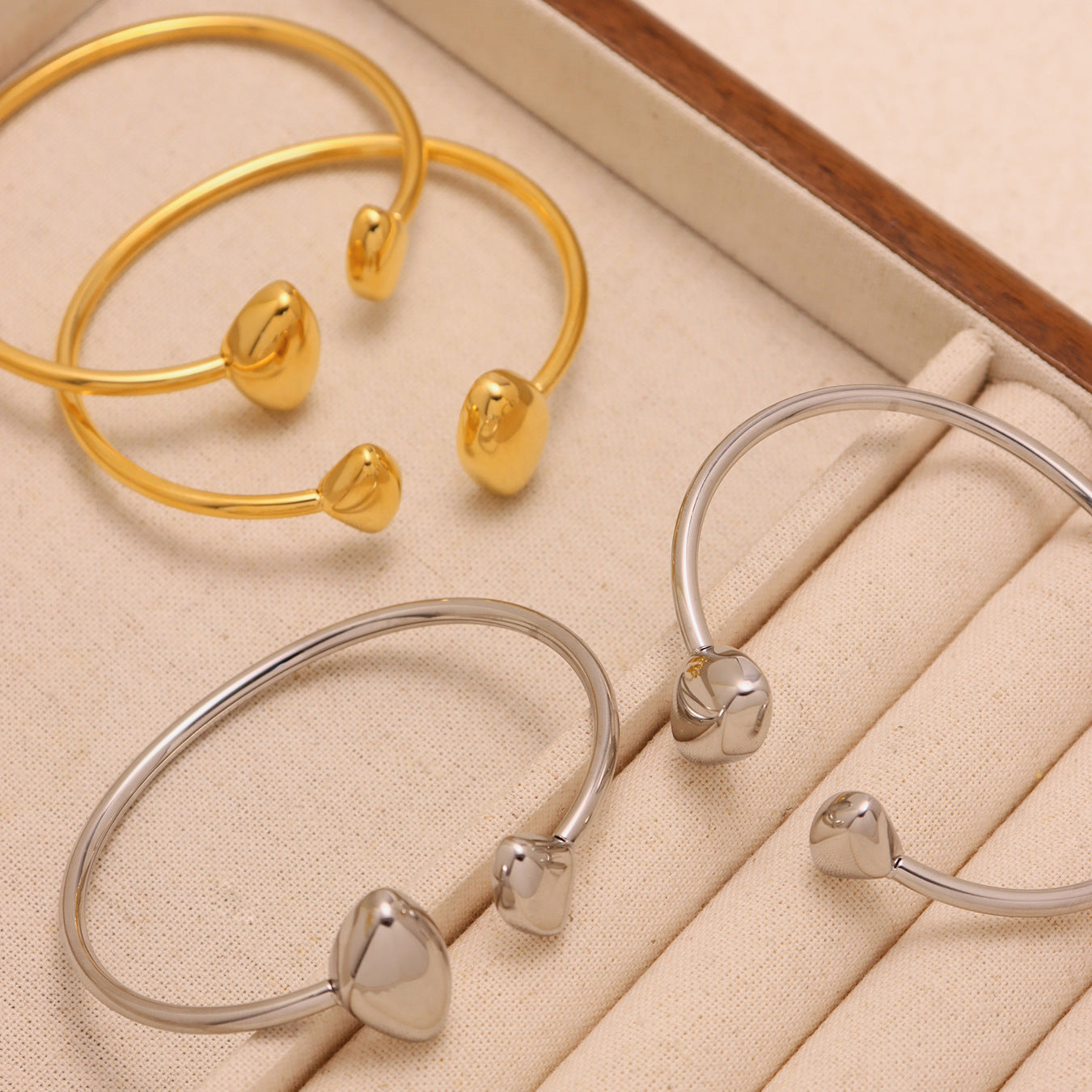 Planderful Everyday 18K Gold Plated Open Triangle Bracelet