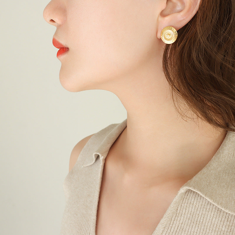 European and American Trendy Star Shield Earrings - Stylish Titanium Steel 18K Gold Design