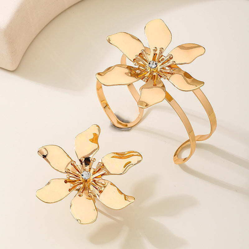 Trendy Metal Diamond Flower Leaf Jewelry Set for Women