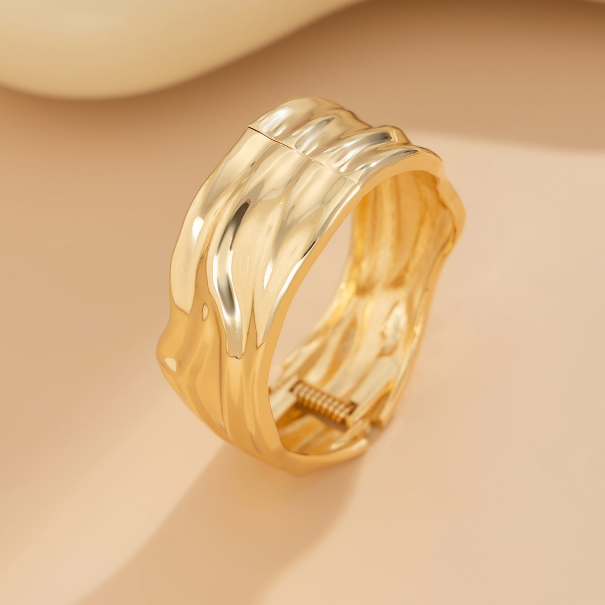 Planderful Vienna Verve Bracelet – Irregular Liquid Metal Texture