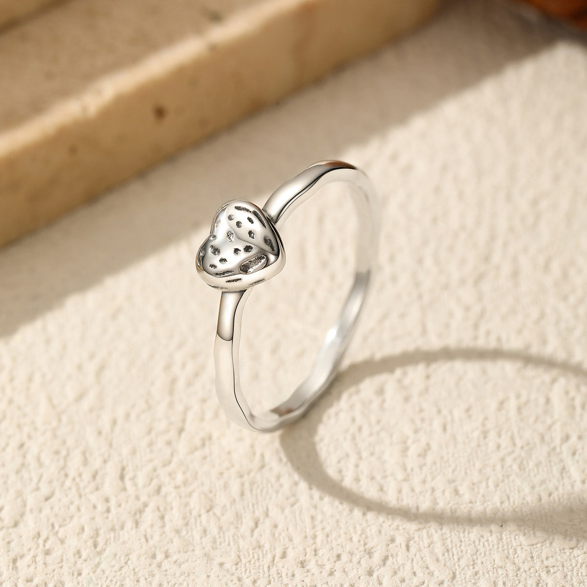 925 Sterling Silver Heart Irregular Ring