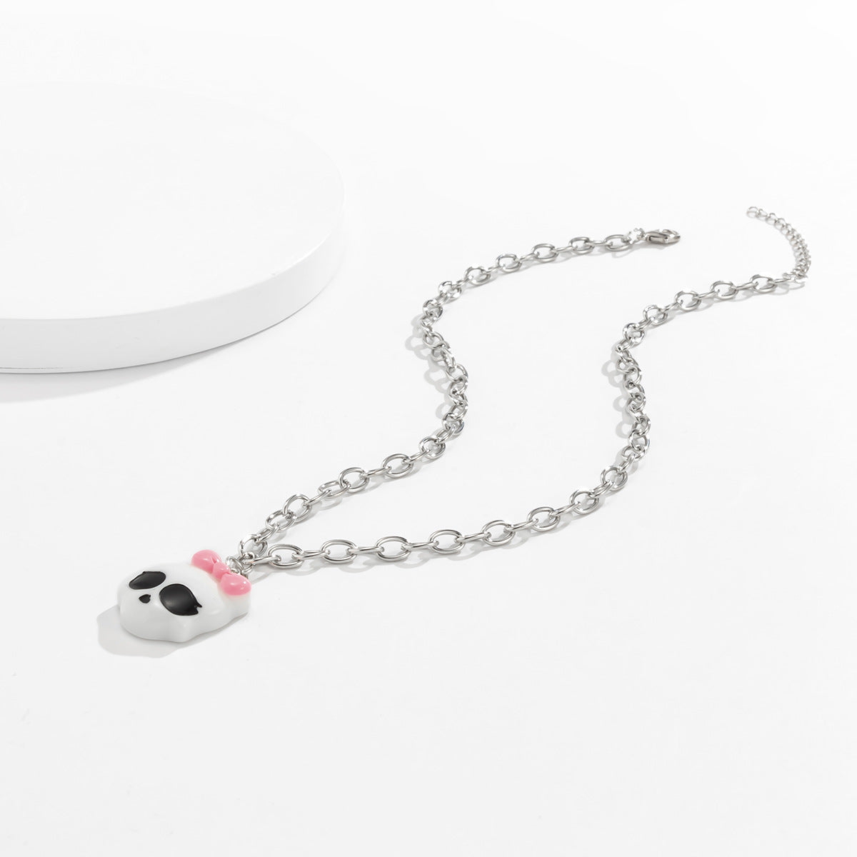 Planderful 3D Acrylic Alien Necklace For Halloween Fans Bold Statement Pendant Trendy Gift