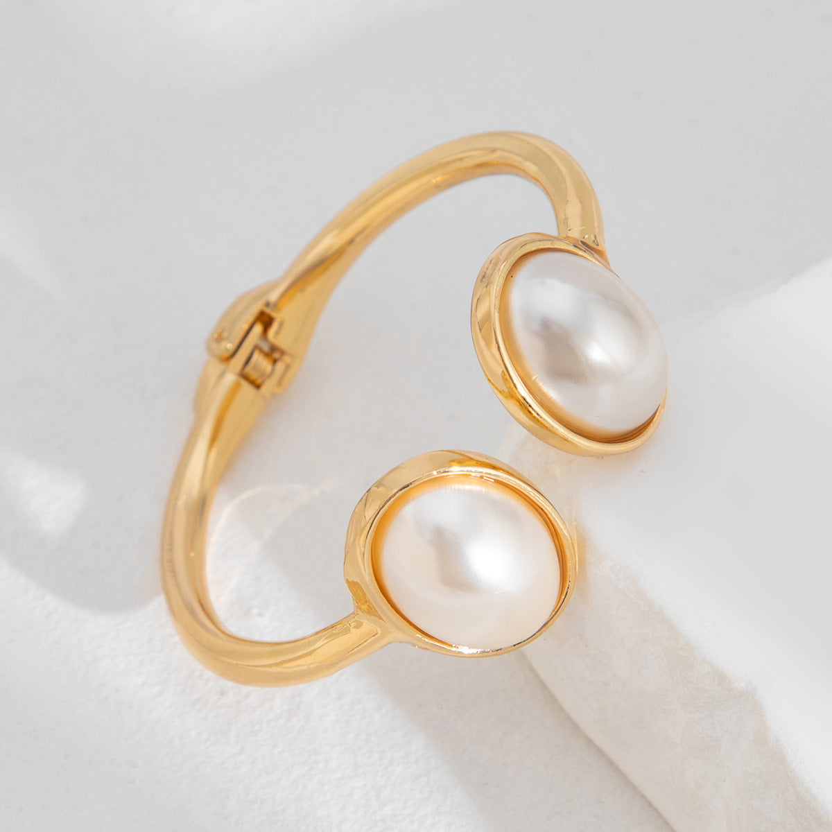 Planderful Vienna Verve Imitation Pearl Bracelet For Women With Exaggerated Pleated Baroque Style Statement Jewelry