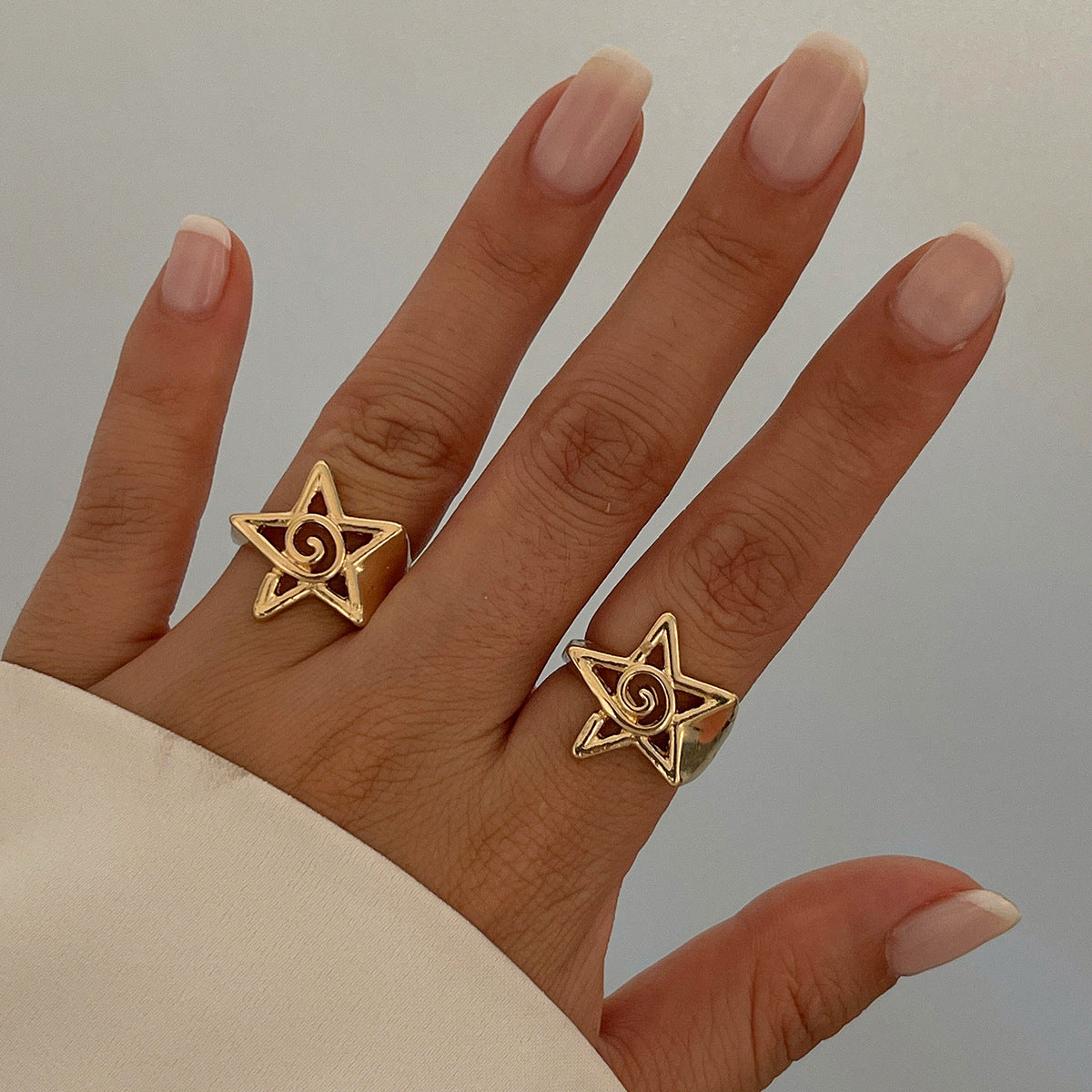 Planderful Vienna Verve Five Point Star Ring Set For Women Metal Hollow Geometric Statement