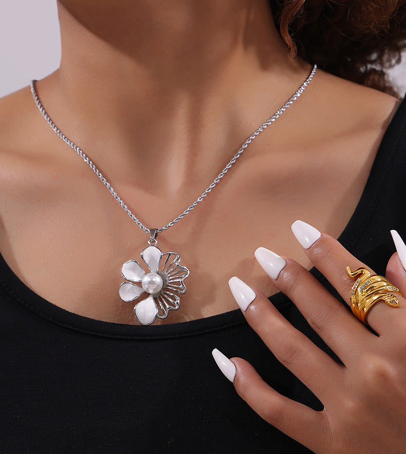 Elegant Bead Necklace with Glazed Floral Pendant