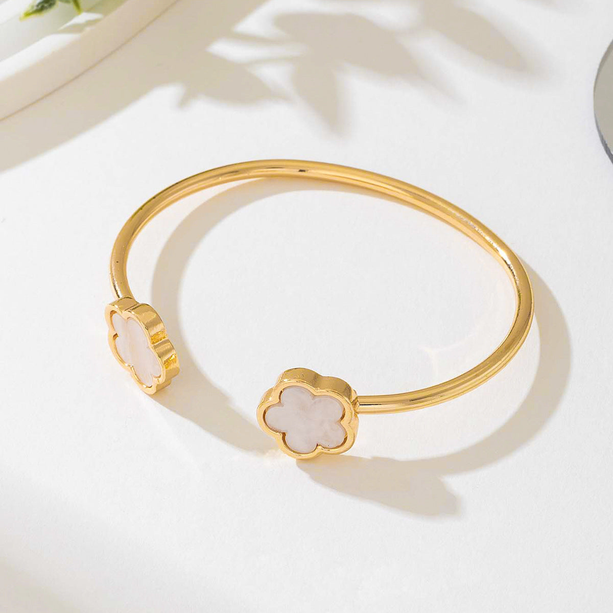 Planderful Vienna Verve Bracelet Set – Fashionable Retro High-End Design