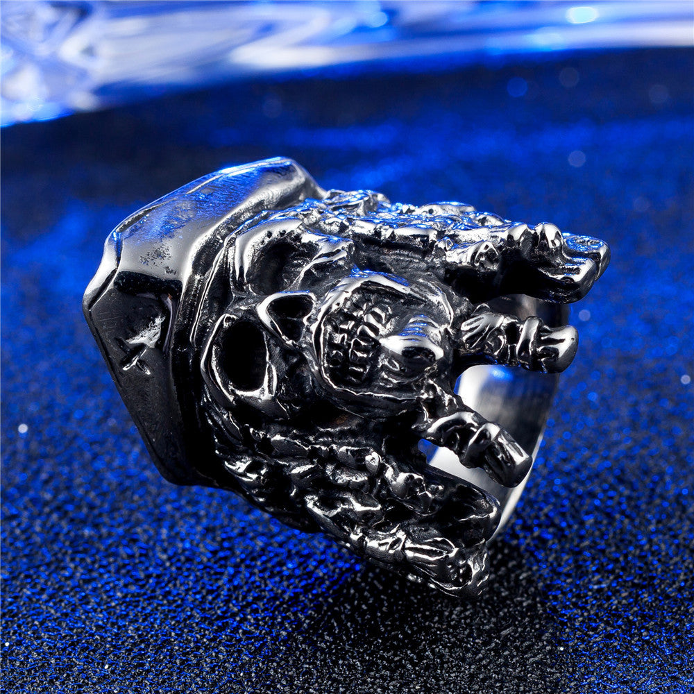 Planderful Titanium Pirate Skull Ring For Unisex Wearers Durable Iconic Captain Design Bold Protection Statement