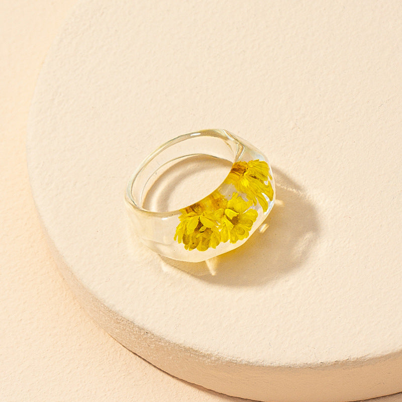 Wholesale Vienna Verve Acrylic Ring with Dried Flower Detail