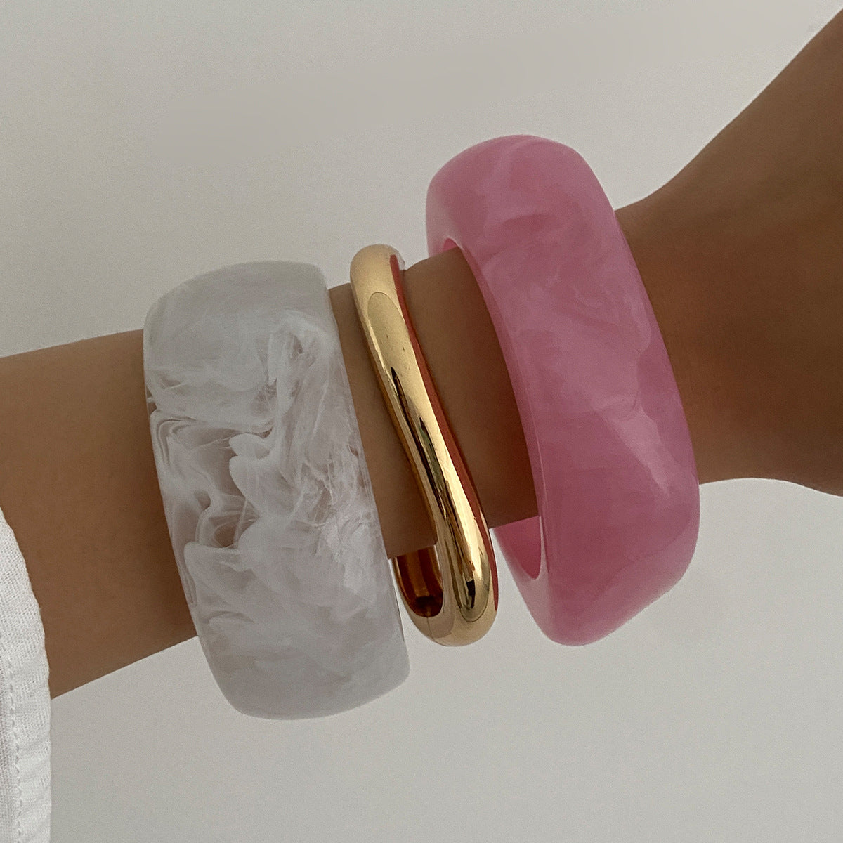 Planderful Vienna Verve Smudge Texture Acrylic Bracelet for Women Irregular Geometric Statement Jewelry