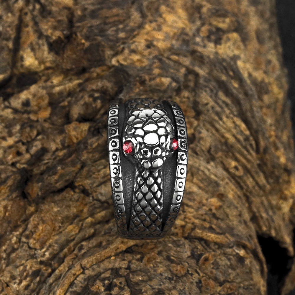 European and American Jewelry Wholesale Men's Titanium Steel Ring Retro Mamba Snake Gemstone Ring No Rust No Allergy