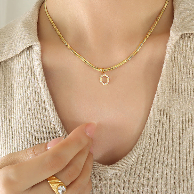 Exquisite Korean Style Zircon Letter Pendant Necklace with Blade Chain