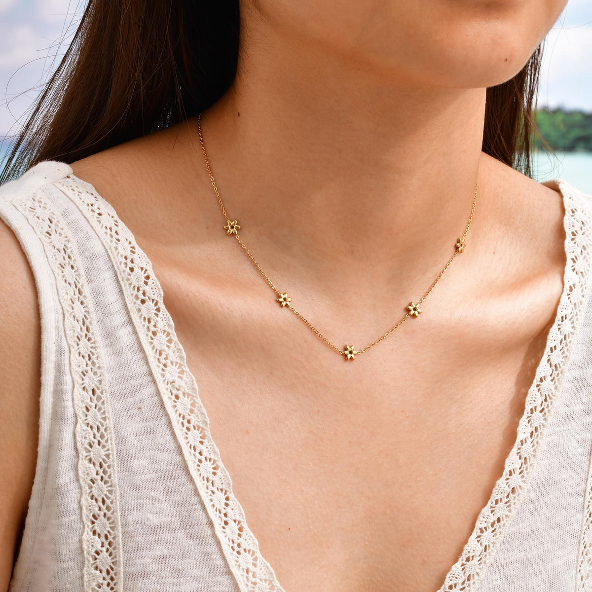 Wind Stainless Steel Girl Sweet Delicate Collarbone Chain Flower Butterfly Heart Necklace