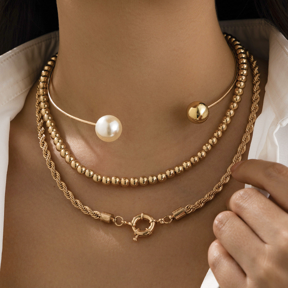 Asymmetrical Pearl Ring Collar Necklace