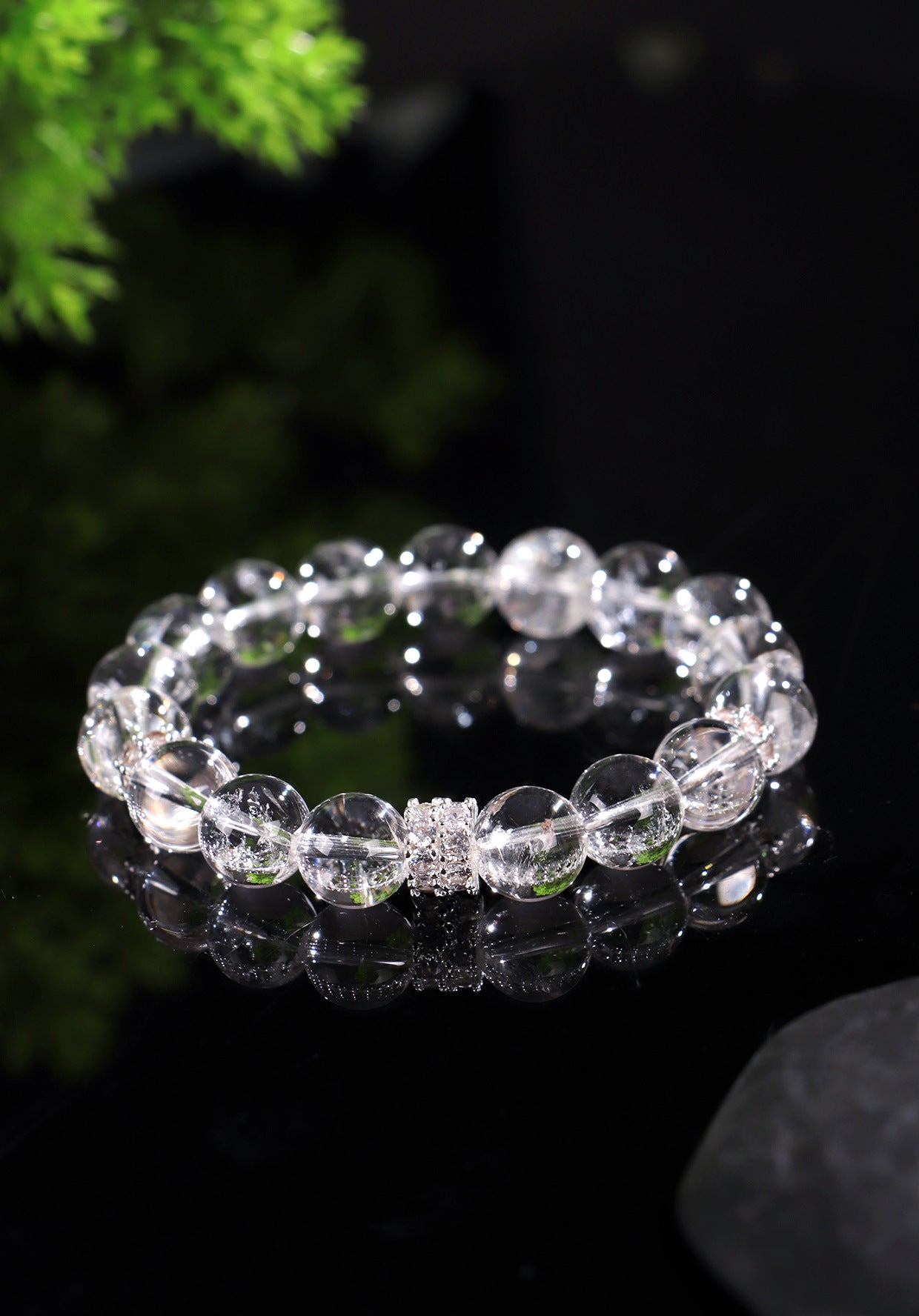 Planderful Fortune's Favor Bracelet – Elegant White Crystal Beads