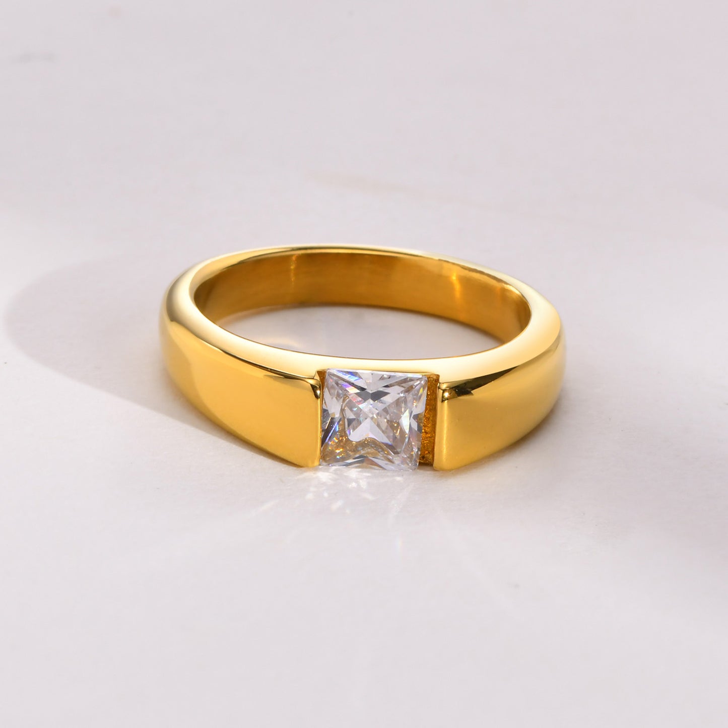 Titanium Steel Women's Ring 18k Gold Green Zircon Jewelry