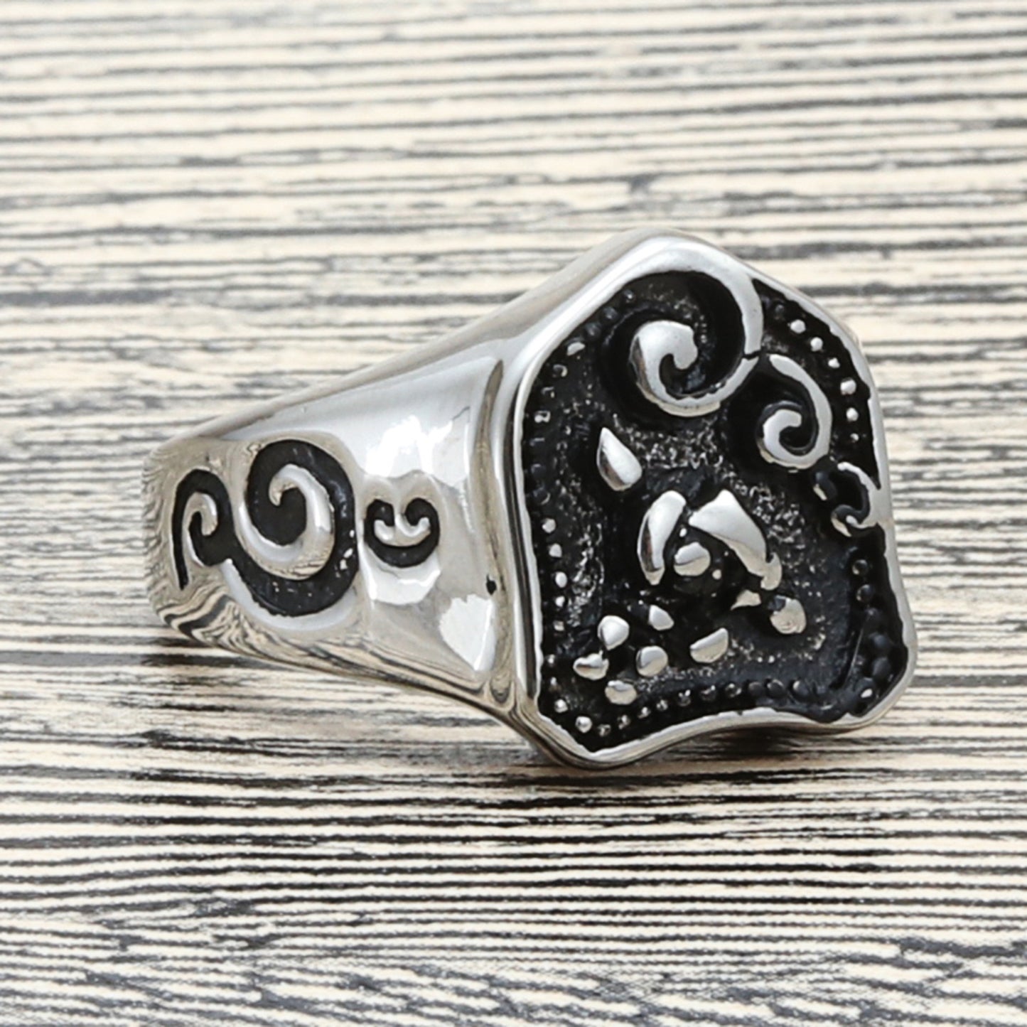 Titanium Steel Floral Totem Ring for Men - Retro Punk Style Stainless Steel Jewelry