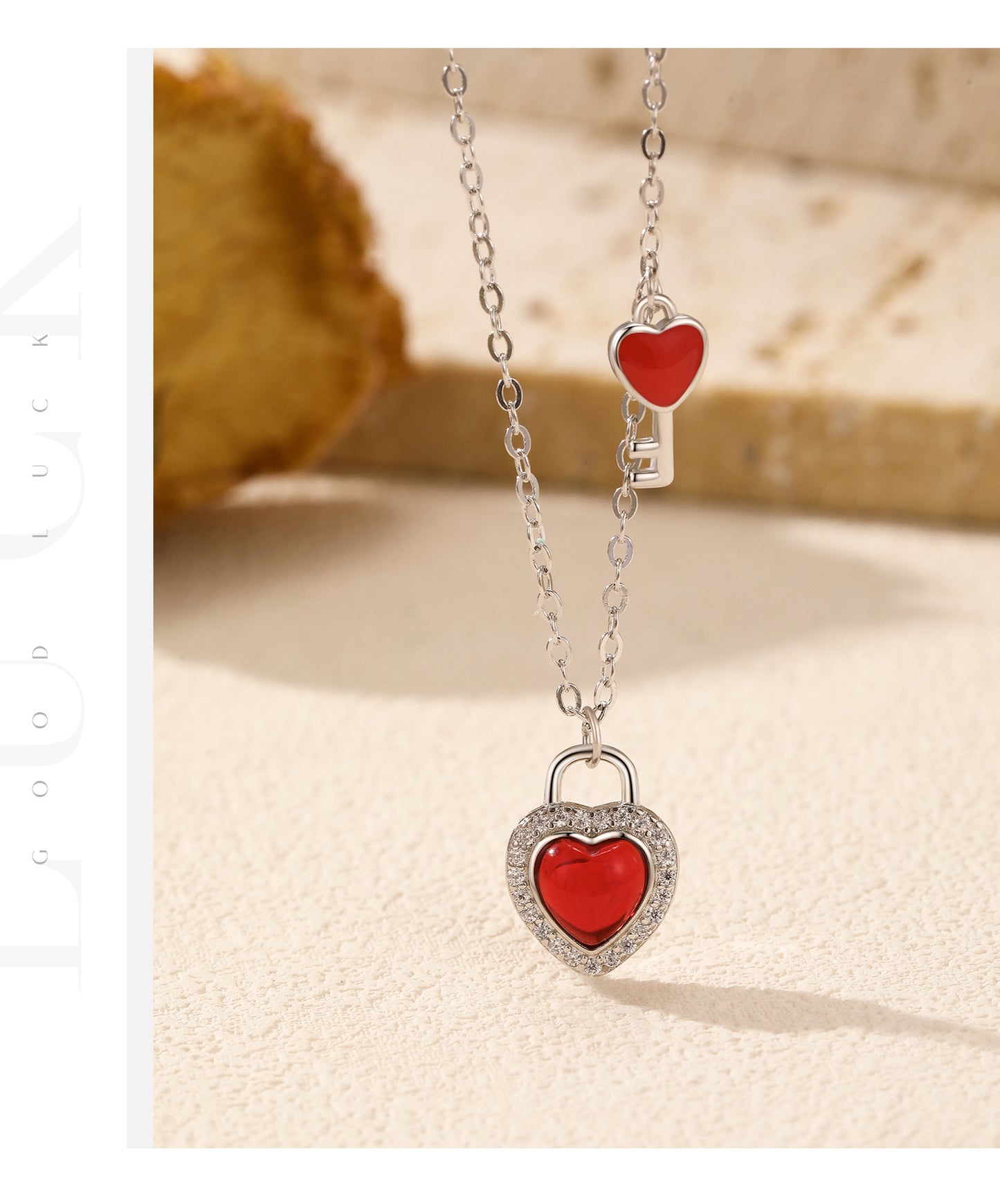 Planderful Everyday Genie S925 Silver Romantic Concentric Lock Necklace – Original Design Imitation Garnet Collarbone Chain for Women