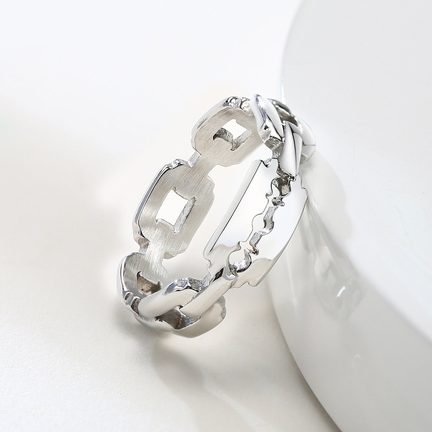 Stainless Steel Blade Personalized Chain Ring Female Jewelry