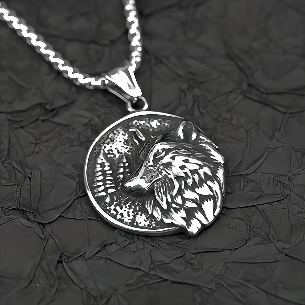European and American Jewelry Wholesale Titanium Steel Men's Pendant Necklace Wolf Head Retro Hip-Hop Style