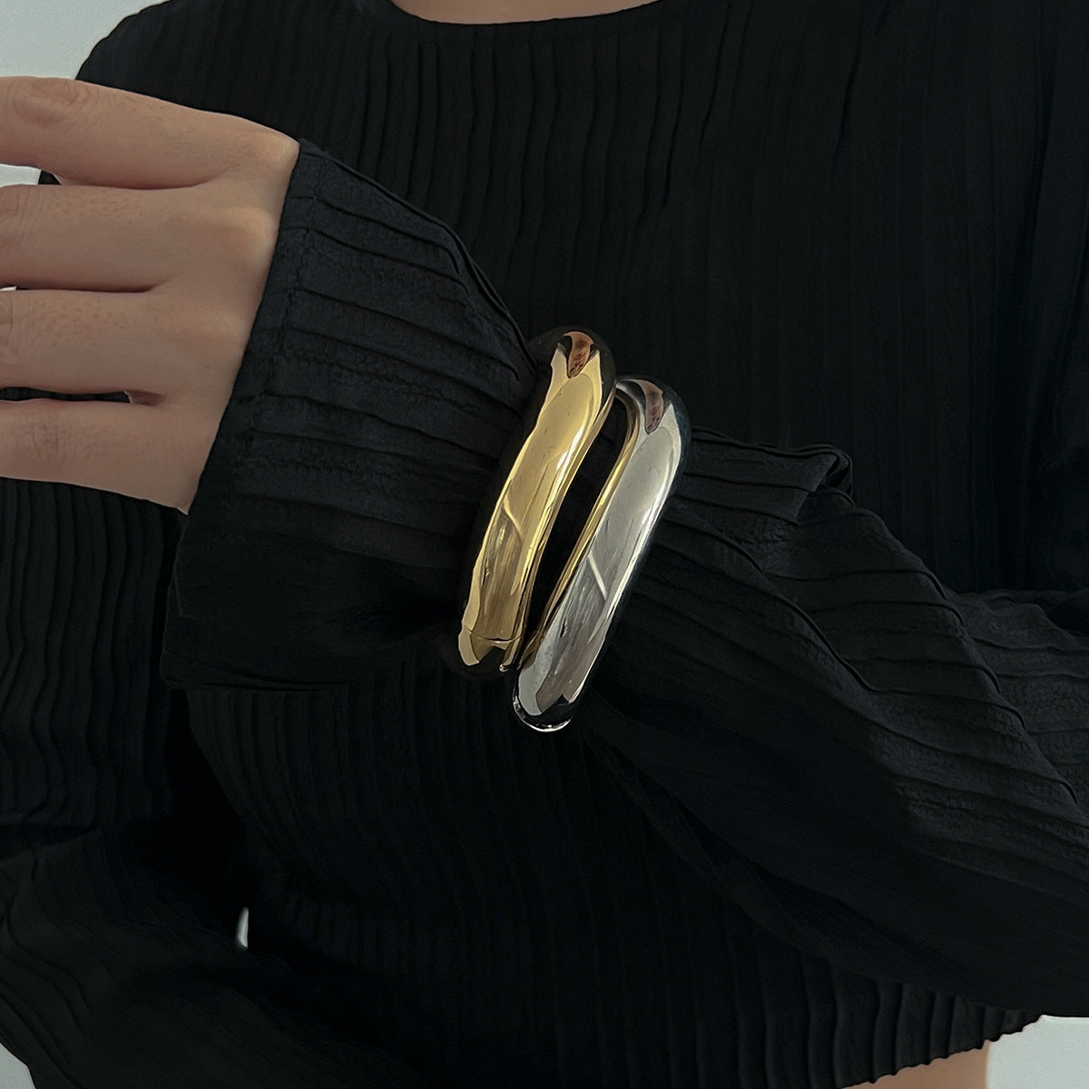 Planderful Geometric Bracelet Vienna Verve Metal For Women Personalized Statement Jewelry