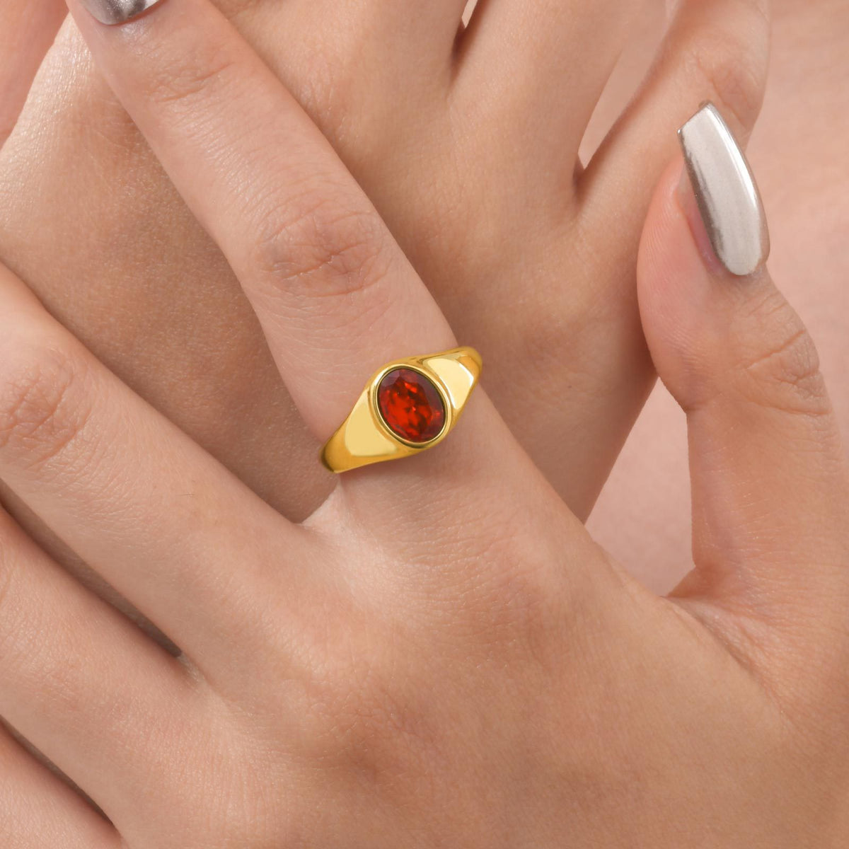 Stainless Steel Gold-Plated Oval Zircon Ring – Classic Daily Women's Titanium Steel