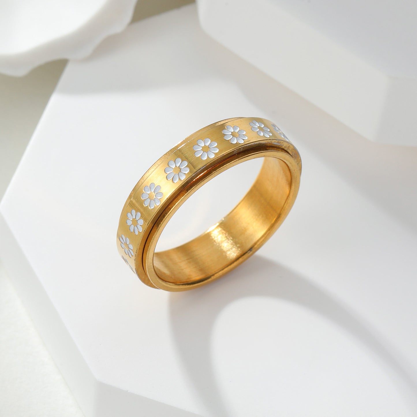 Planderful Elegant Rotatable Flower Titanium Steel Ring For Couples Unisex Marriage Proposal Jewelry