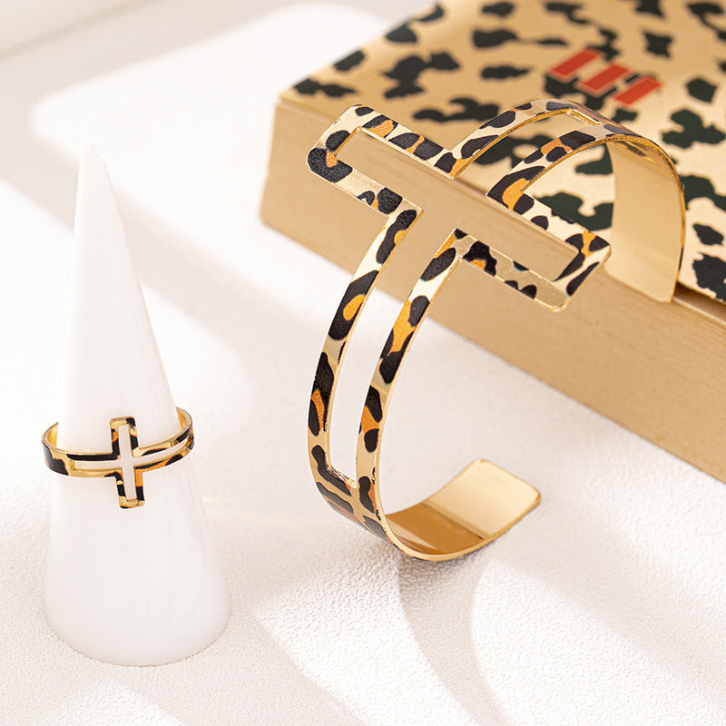 Leopard Print Metal Bracelet Ring Set for Stylish Women