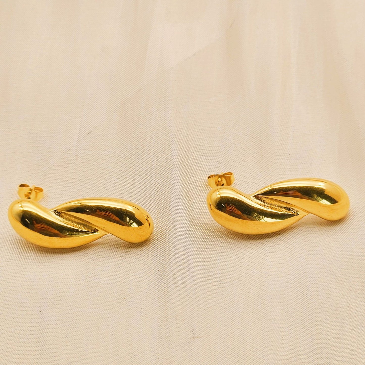 Planderful Statement Geometric Earrings Irregular Cross Stainless Steel Gold Plated For Trendsetting Women