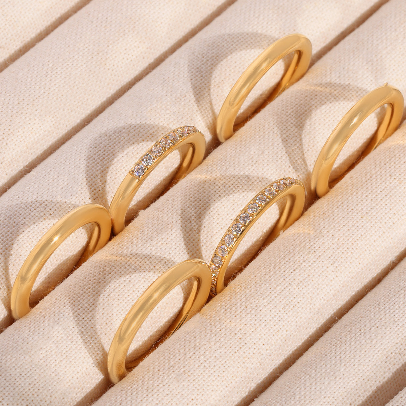 Planderful Zircon Ring Stackable For Everyday Commuters