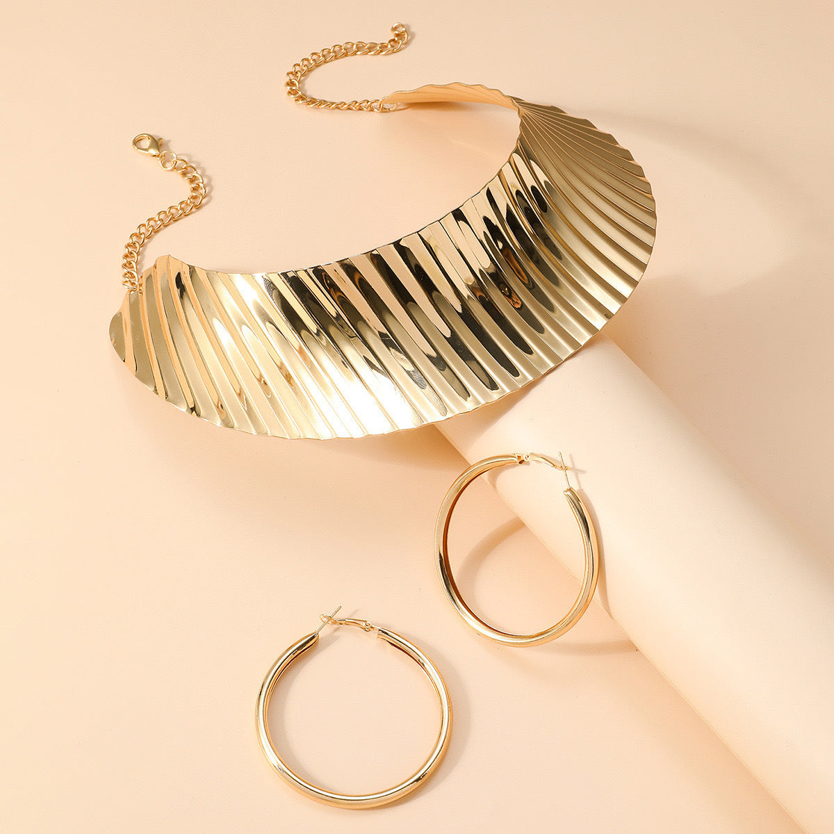 Planderful Savanna Rhythms Necklace and Earrings Set – Bold Geometric Design