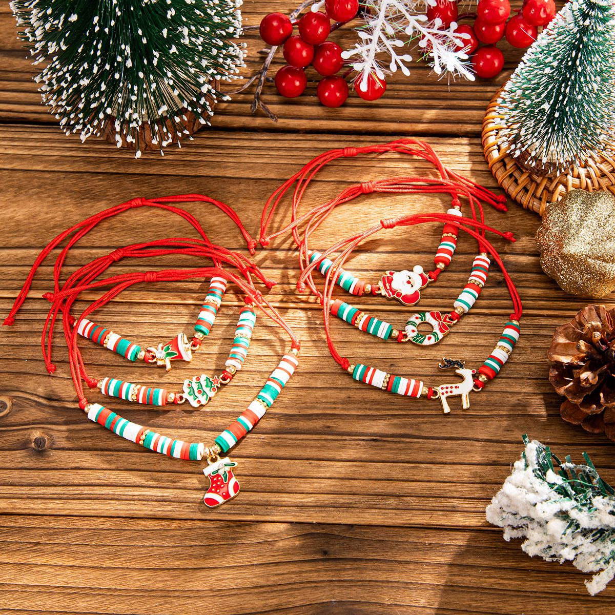 Planderful Crystal Beaded Holiday Bracelet For Women With Christmas Tree Elk Pendant Adjustable