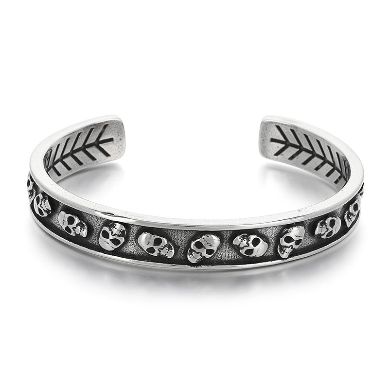 Dark Devil's Eye Bracelet – Punk Gothic Little Skull Single Row Maple Leaf Titanium