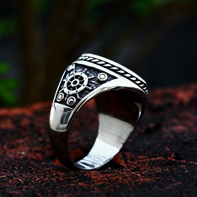 Rebel Spirit Titanium Steel Pirate Skull Ring for Men - Edgy Fashion Statement